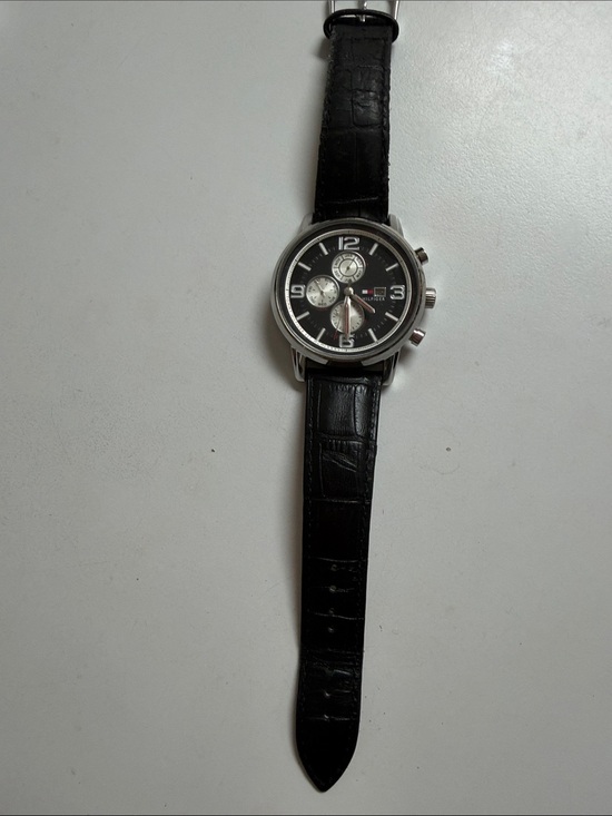 Tommy Hilfiger Other - Tommy Hilfiger Black Dial Mens Watch with Black Leather Strap needs battery